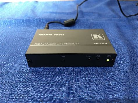 TP-122 Kramer Приймач XGA і стерео звукових (аналог і S / PDIF) сигналів з витої пари (CAT5)
